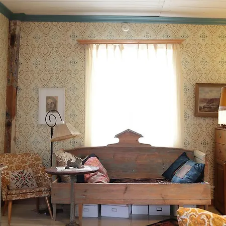 펜션 1800's Townhouse 루비자